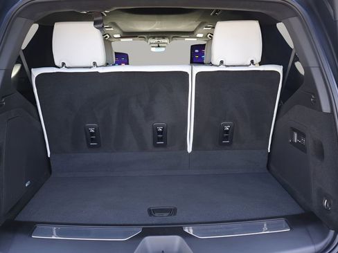 Certified 2025 Cadillac Escalade Sport Platinum image 20