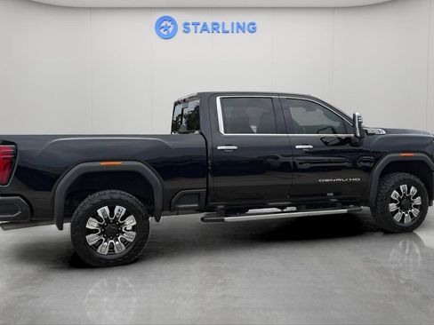 Used 2024 GMC Sierra 2500 Denali AWD/4WD image 10