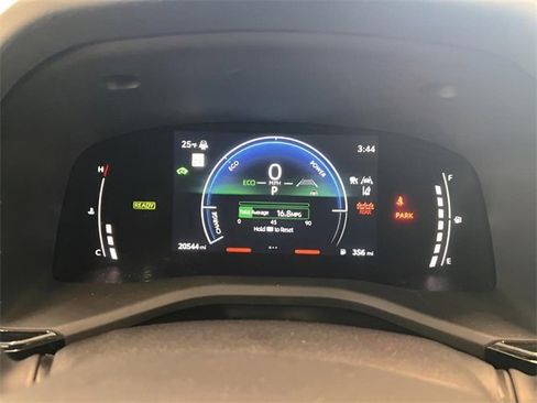 Used 2025 Toyota Camry LE image 18