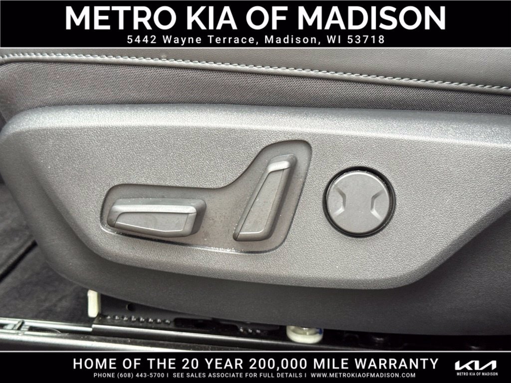 Used 2023 Kia Niro Wave w/ Wave Preserve Package FWD image 14