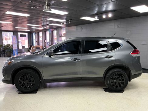 Used 2016 Nissan Rogue S AWD/4WD image 7