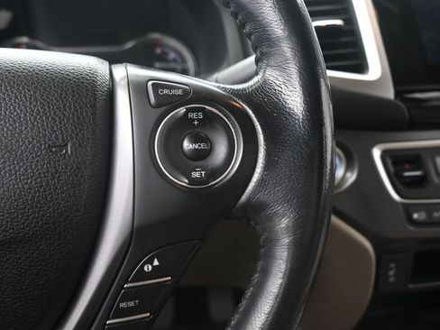 Used 2017 Honda Ridgeline RTL-T image 12