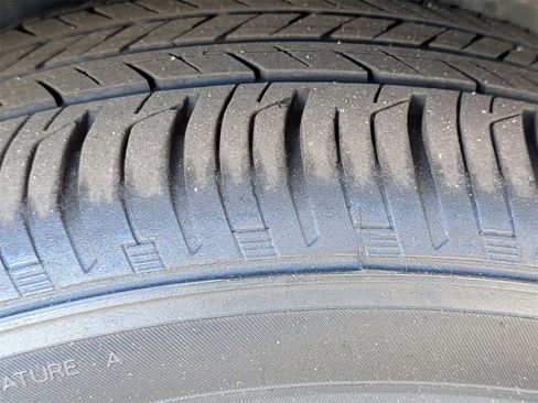 Used 2025 Toyota Corolla LE image 11