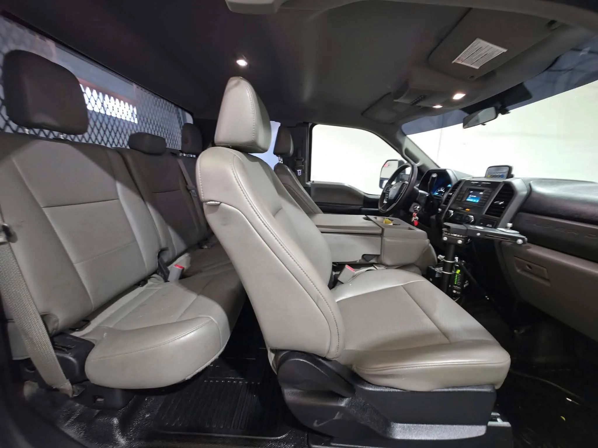 Used 2017 Ford F250 XL w/ Power Equipment Group AWD/4WD image 15