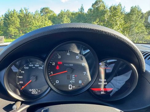 Used 2023 Porsche 718 Cayman RWD image 23
