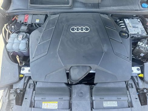 Used 2021 Audi Q8 Premium Plus w/ Premium Plus Package AWD/4WD image 33
