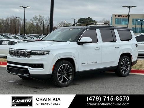 Used 2022 Jeep Grand Wagoneer Series III w/ Rear Seat Video Group 1 image 3