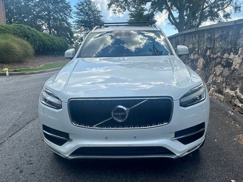 Used 2017 Volvo XC90 T6 Momentum w/ Vision Package image 3