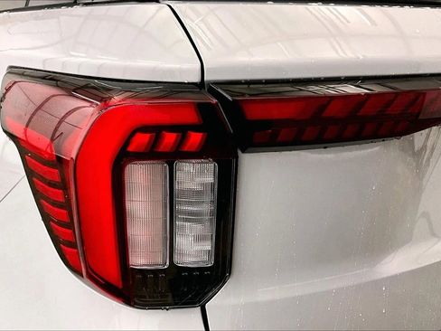 New 2026 Ford Explorer Active w/ Active Comfort Package image 29