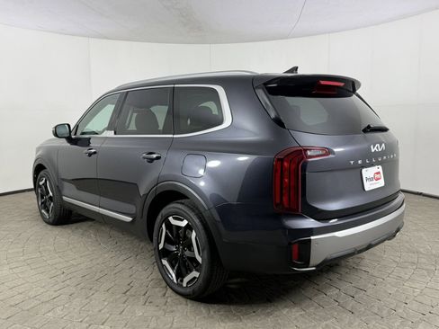Used 2025 Kia Telluride S image 5