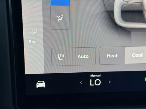 Used 2022 Tesla Model X Plaid image 23