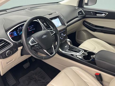 Used 2016 Ford Edge Titanium w/ Equipment Group 302A AWD/4WD image 14
