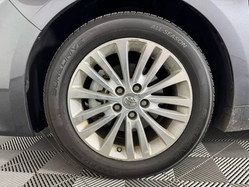 Used 2013 Toyota Avalon Limited image 44