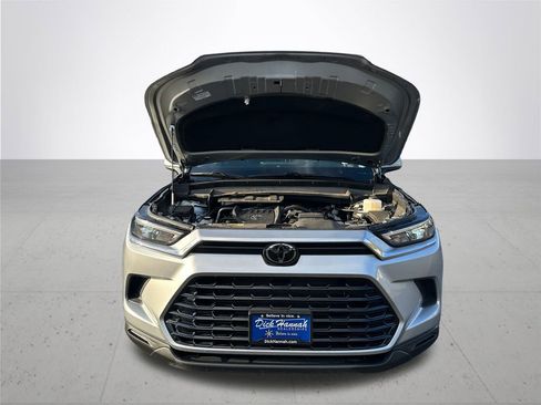 Certified 2025 Toyota Grand Highlander AWD image 5