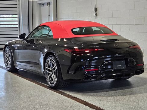 Used 2024 Mercedes-Benz SL 55 AMG 4MATIC w/ Driver Assistance Package image 8