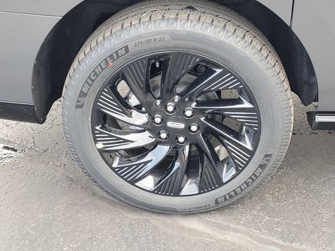 New 2025 Lincoln Navigator L Black Label image 5