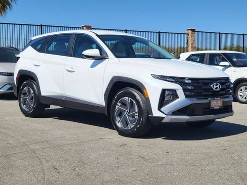 New 2026 Hyundai Tucson Blue SE AWD/4WD image 35