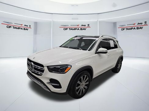 Used 2024 Mercedes-Benz GLE 450 4MATIC image 2
