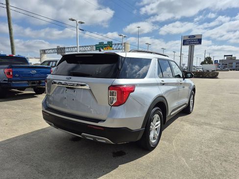 Certified 2023 Ford Explorer XLT w/ Equipment Group 202A image 8