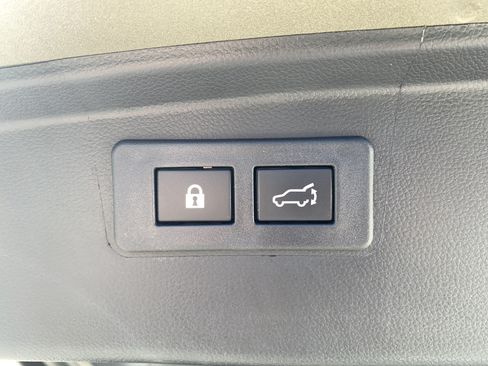 Certified 2025 Subaru Outback Wilderness AWD/4WD image 37