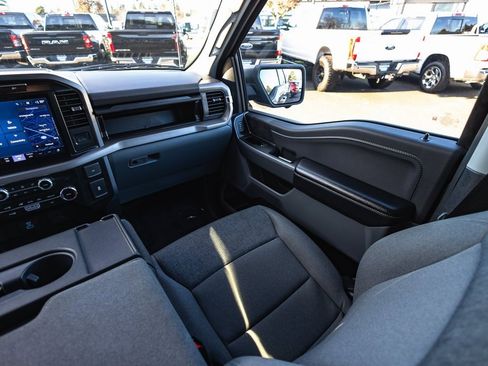 Used 2024 Ford F150 XLT w/ Tow/Haul Package image 25