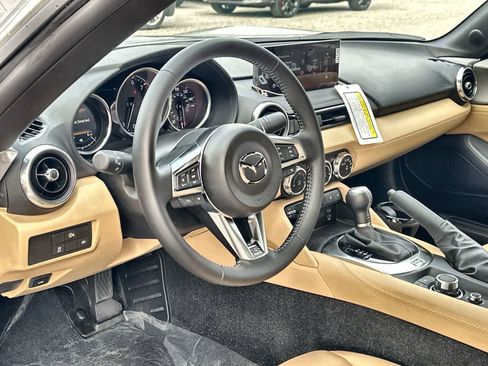 New 2026 MAZDA MX-5 Miata RF Grand Touring image 19