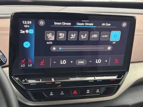 Used 2023 Volkswagen ID.4 Pro image 6