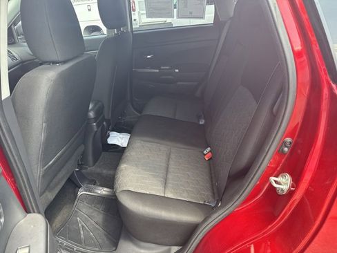 Used 2021 Mitsubishi Outlander Sport ES image 13