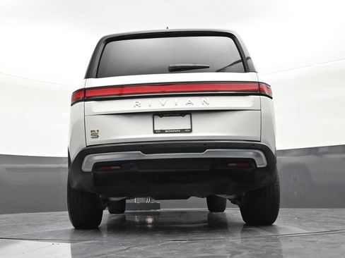 Used 2024 Rivian R1S Adventure AWD/4WD image 24