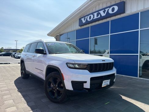 Used 2023 Jeep Grand Cherokee L Laredo AWD/4WD image 1