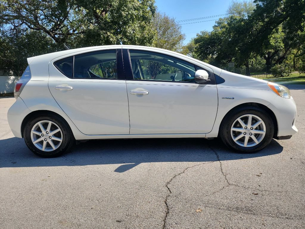 Used 2012 Toyota Prius C Four FWD image 10