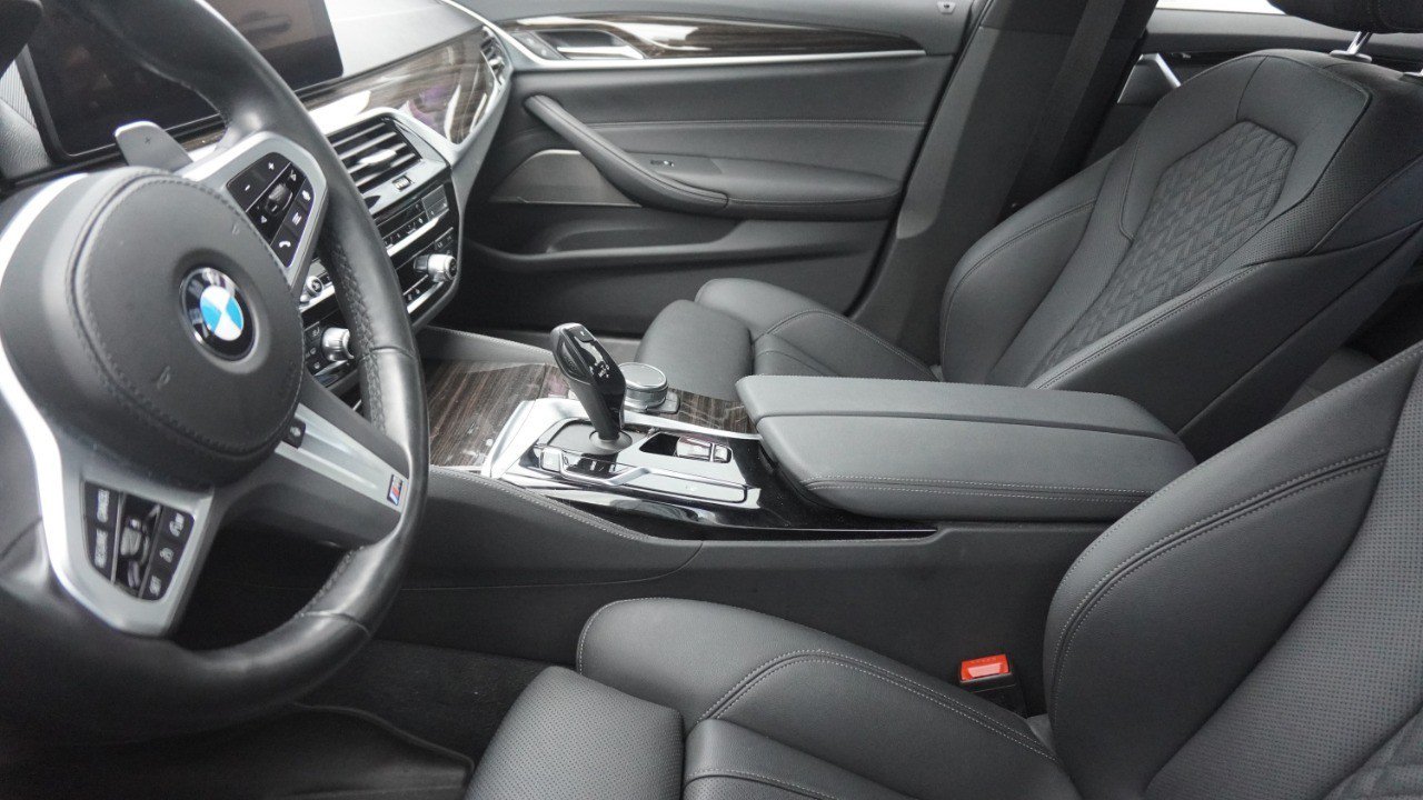 Used 2023 BMW 540i w/ M Sport Package RWD image 8