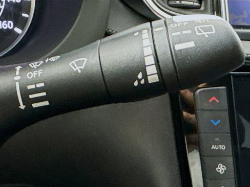 Used 2023 INFINITI QX50 Luxe FWD image 13