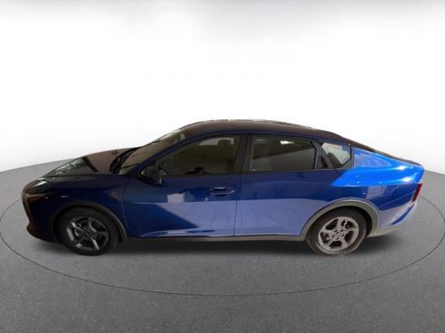 Used 2025 Kia K4 LXS FWD image 9