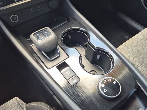 Certified 2021 Nissan Rogue SV AWD/4WD image 16