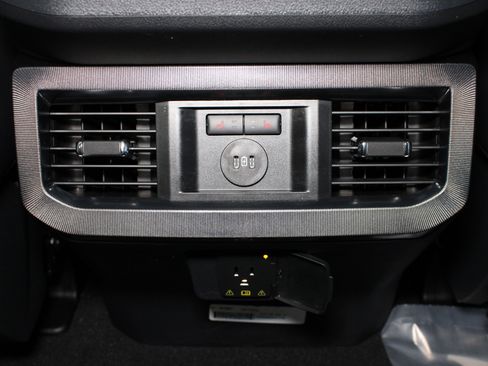 New 2025 Ford F250 Platinum image 27