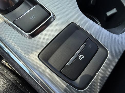 Used 2024 Ford Edge ST image 15