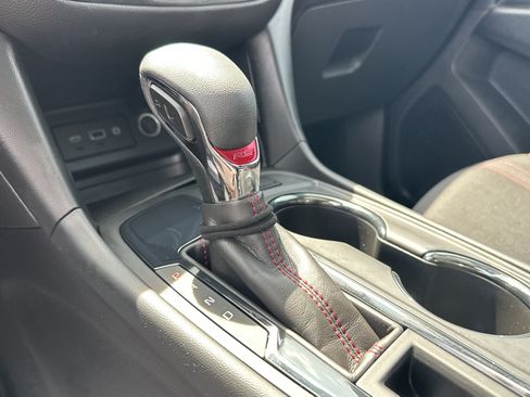 Used 2024 Chevrolet Equinox RS FWD image 31
