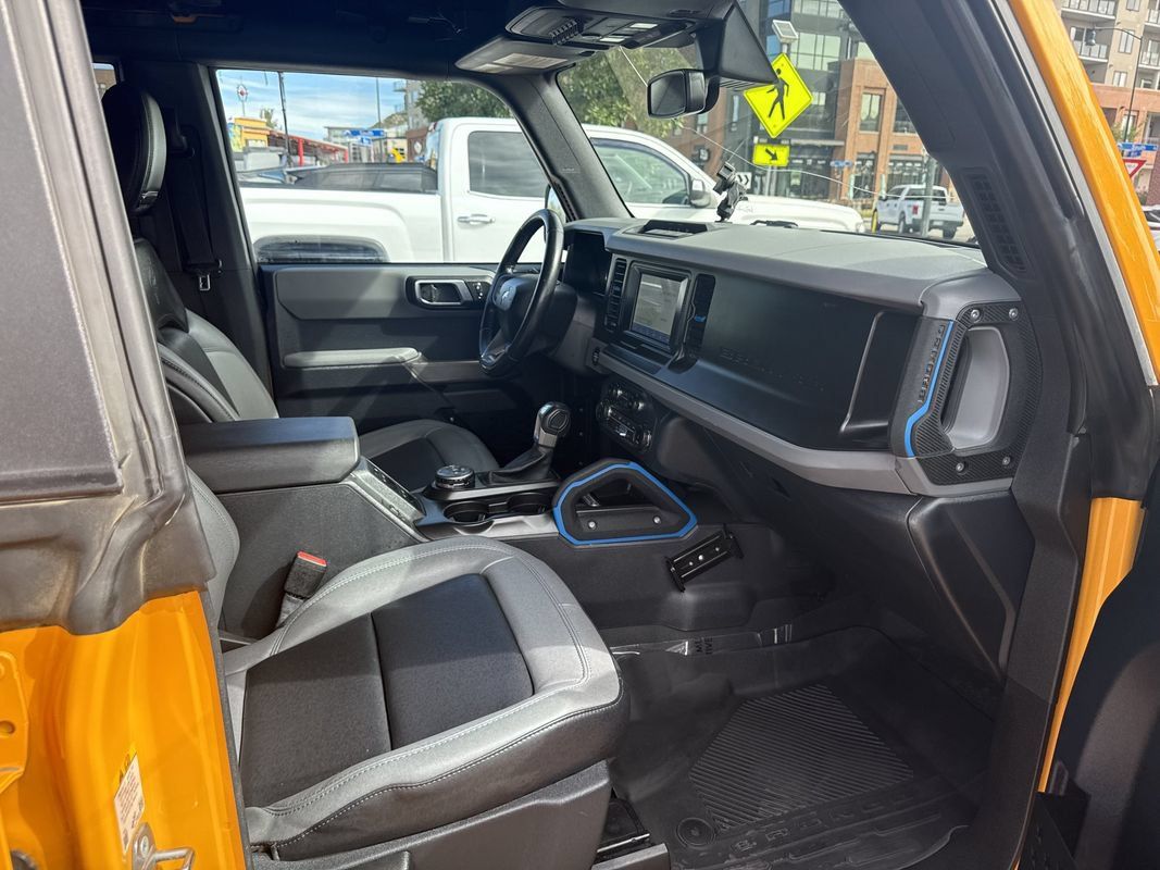 Used 2022 Ford Bronco Black Diamond AWD/4WD image 27