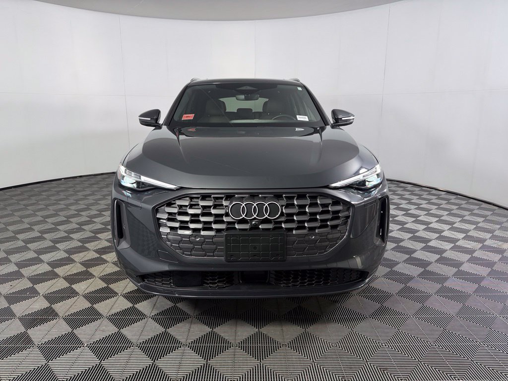 Used 2025 Audi Q5 Premium Plus AWD/4WD image 3