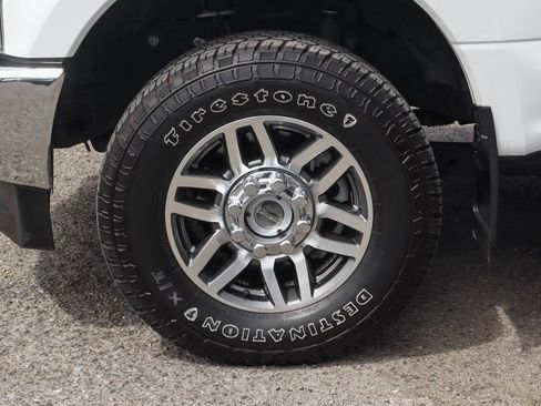 Used 2018 Ford F250 Lariat w/ Lariat Value Package AWD/4WD image 55