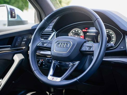 Used 2023 Audi SQ5 Premium Plus w/ Premium Plus Package image 15