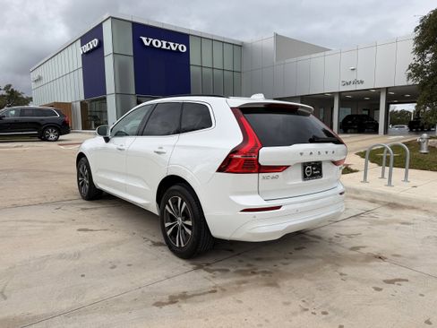 Certified 2023 Volvo XC60 B5 Core image 4