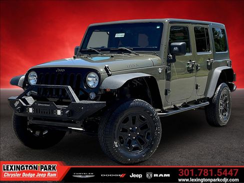 Used 2015 Jeep Wrangler Unlimited Sport AWD/4WD image 3