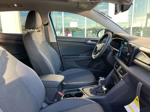 New 2026 Volkswagen Taos SE FWD image 67