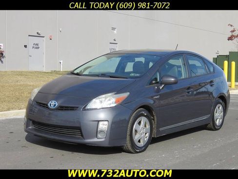 Used 2011 Toyota Prius Five image 1