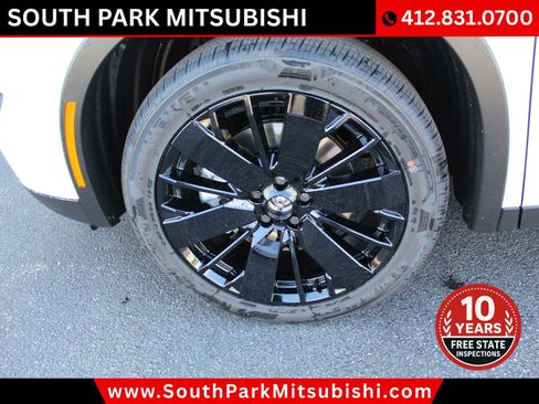 New 2026 Mitsubishi Outlander LE AWD/4WD image 28