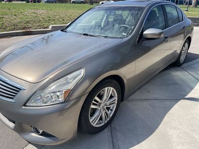 Used 2010 INFINITI G37 x w/ Premium Pkg