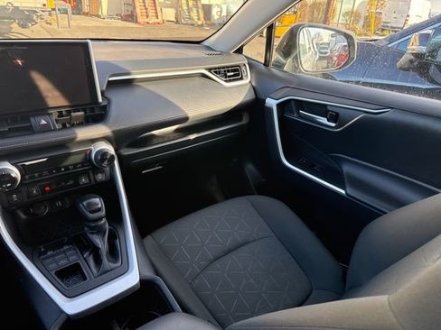 Used 2024 Toyota RAV4 XLE w/ Convenience Package image 15