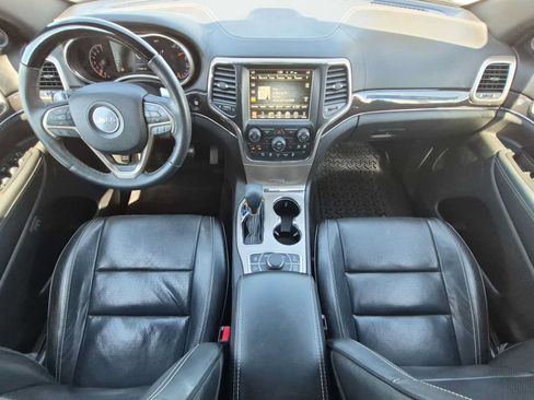 Used 2017 Jeep Grand Cherokee Overland AWD/4WD image 14